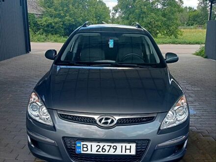 Сірий Хендай i30, об'ємом двигуна 1.6 л та пробігом 204 тис. км за 7000 $, фото 1 на Automoto.ua