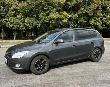 Сірий Хендай i30, об'ємом двигуна 1.58 л та пробігом 226 тис. км за 4700 $, фото 1 на Automoto.ua