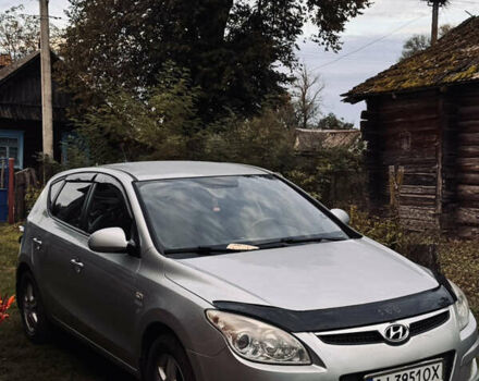 Сірий Хендай i30, об'ємом двигуна 1.59 л та пробігом 200 тис. км за 5600 $, фото 1 на Automoto.ua