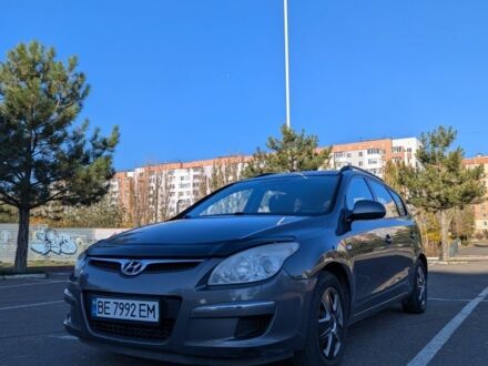 Серый Хендай i30, объемом двигателя 1.6 л и пробегом 248 тыс. км за 5350 $, фото 1 на Automoto.ua