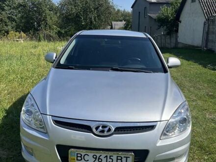 Сірий Хендай i30, об'ємом двигуна 1.6 л та пробігом 315 тис. км за 5900 $, фото 1 на Automoto.ua