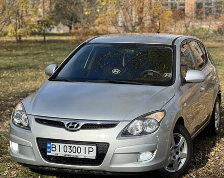 Хендай i30 2008 в Полтаве на Automoto.ua Серый Хендай i30, объемом двигателя 1.59 л и пробегом 177 тыс. км за 7499 $, фото 1 на Automoto.ua