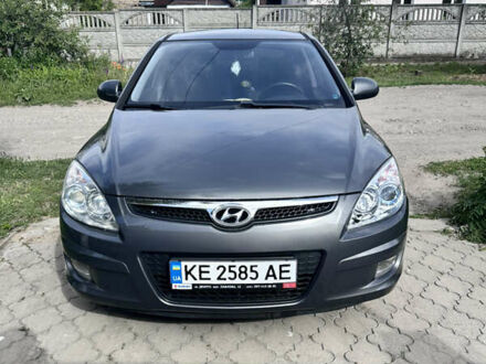 Хендай i30 2008 в Днепре (Днепропетровске) на Automoto.ua Серый Хендай i30, объемом двигателя 1.59 л и пробегом 125 тыс. км за 8000 $, фото 1 на Automoto.ua