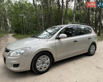 Серый Хендай i30, объемом двигателя 1.58 л и пробегом 240 тыс. км за 5500 $, фото 1 на Automoto.ua