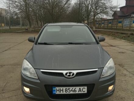 Серый Хендай i30, объемом двигателя 1.4 л и пробегом 255 тыс. км за 5900 $, фото 1 на Automoto.ua