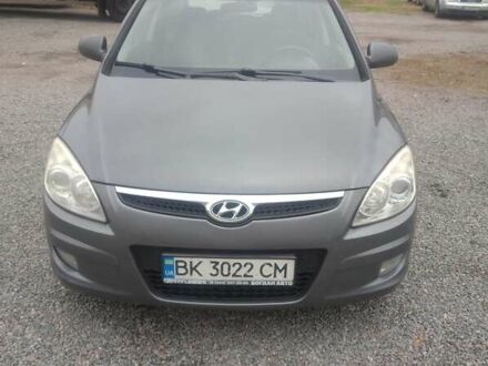 Сірий Хендай i30, об'ємом двигуна 1.58 л та пробігом 300 тис. км за 4200 $, фото 1 на Automoto.ua