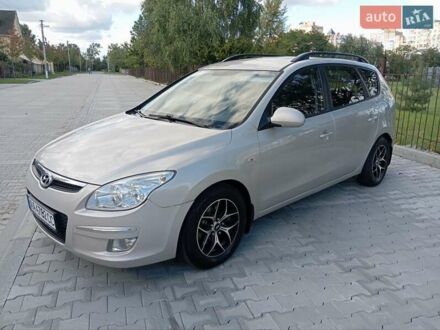 Сірий Хендай i30, об'ємом двигуна 1.6 л та пробігом 250 тис. км за 6700 $, фото 1 на Automoto.ua