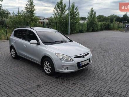 Хендай i30 2008 в Днепре (Днепропетровске) на Automoto.ua Серый Хендай i30, объемом двигателя 1.6 л и пробегом 340 тыс. км за 5500 $, фото 1 на Automoto.ua