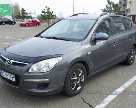 Серый Хендай i30, объемом двигателя 1.6 л и пробегом 245 тыс. км за 5600 $, фото 1 на Automoto.ua