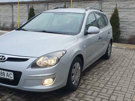 Хендай i30 2009 у Казатине на Automoto.ua Сірий Хендай i30, об'ємом двигуна 1.6 л та пробігом 128 тис. км за 5300 $, фото 1 на Automoto.ua