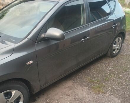 Сірий Хендай i30, об'ємом двигуна 1.4 л та пробігом 206 тис. км за 5800 $, фото 1 на Automoto.ua