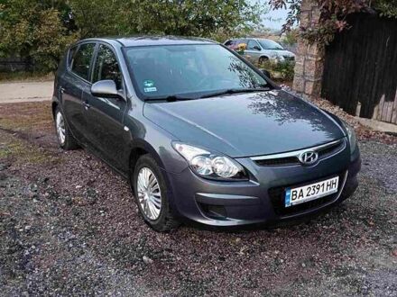 Хендай i30 2009 в Кропивницком (Кировограде) на Automoto.ua Серый Хендай i30, объемом двигателя 1.4 л и пробегом 288 тыс. км за 5159 $, фото 1 на Automoto.ua