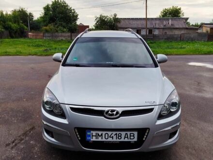 Серый Хендай i30, объемом двигателя 1.4 л и пробегом 147 тыс. км за 6650 $, фото 1 на Automoto.ua