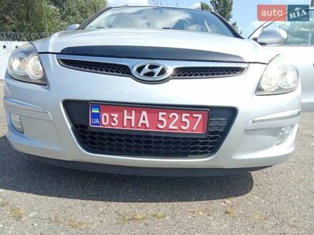 Серый Хендай i30, объемом двигателя 1.6 л и пробегом 211 тыс. км за 5800 $, фото 1 на Automoto.ua