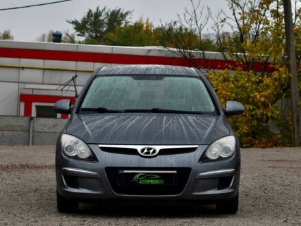 Хендай i30 2009 в Кривом Роге на Automoto.ua Серый Хендай i30, объемом двигателя 1.4 л и пробегом 187 тыс. км за 4999 $, фото 1 на Automoto.ua