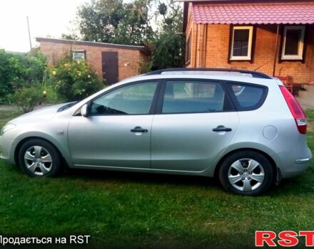 Сірий Хендай i30, об'ємом двигуна 1.4 л та пробігом 155 тис. км за 6100 $, фото 1 на Automoto.ua