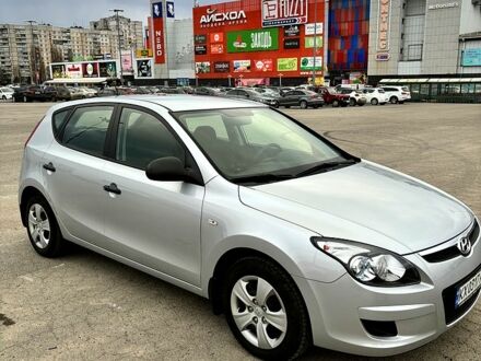 Хендай i30 2009 в Харькове на Automoto.ua Серый Хендай i30, объемом двигателя 1.4 л и пробегом 176 тыс. км за 6000 $, фото 1 на Automoto.ua