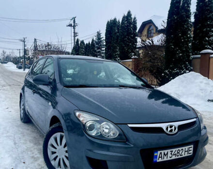 Серый Хендай i30, объемом двигателя 1.6 л и пробегом 235 тыс. км за 5400 $, фото 1 на Automoto.ua