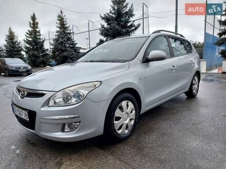 Серый Хендай i30, объемом двигателя 1.59 л и пробегом 250 тыс. км за 5400 $, фото 1 на Automoto.ua