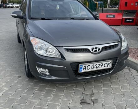 Серый Хендай i30, объемом двигателя 1.6 л и пробегом 280 тыс. км за 4500 $, фото 1 на Automoto.ua