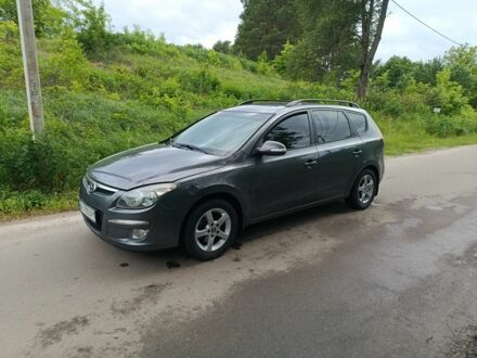 Хендай i30 2009 в Обухове на Automoto.ua Серый Хендай i30, объемом двигателя 1.4 л и пробегом 240 тыс. км за 5300 $, фото 1 на Automoto.ua
