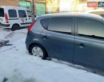 Серый Хендай i30, объемом двигателя 1.4 л и пробегом 160 тыс. км за 2400 $, фото 1 на Automoto.ua