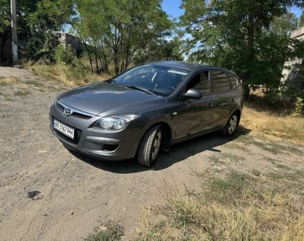 Серый Хендай i30, объемом двигателя 1.4 л и пробегом 296 тыс. км за 4700 $, фото 1 на Automoto.ua