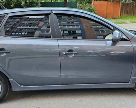 Серый Хендай i30, объемом двигателя 1.59 л и пробегом 230 тыс. км за 7800 $, фото 1 на Automoto.ua