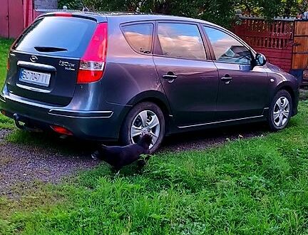 Серый Хендай i30, объемом двигателя 1.6 л и пробегом 260 тыс. км за 5800 $, фото 1 на Automoto.ua