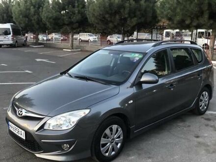 Сірий Хендай i30, об'ємом двигуна 1.4 л та пробігом 194 тис. км за 5999 $, фото 1 на Automoto.ua