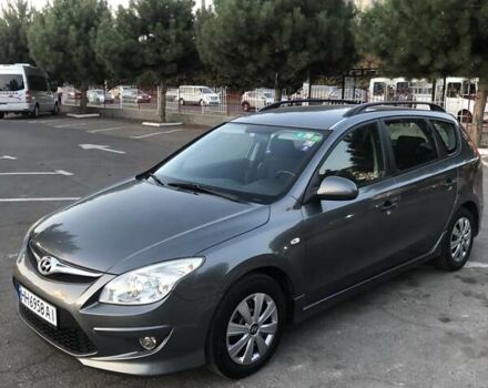 Серый Хендай i30, объемом двигателя 1.4 л и пробегом 194 тыс. км за 5999 $, фото 1 на Automoto.ua