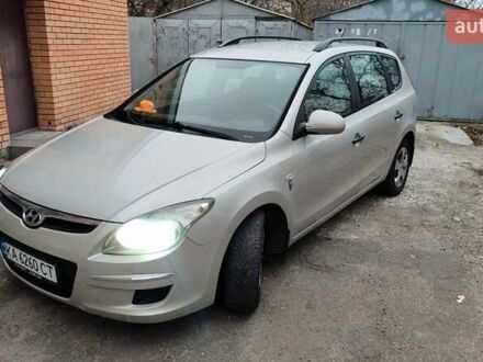 Сірий Хендай i30, об'ємом двигуна 1.58 л та пробігом 253 тис. км за 5500 $, фото 1 на Automoto.ua