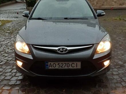Хендай i30 2010 у Ужгороді на Automoto.ua Сірий Хендай i30, об'ємом двигуна 1.4 л та пробігом 137 тис. км за 6900 $, фото 1 на Automoto.ua