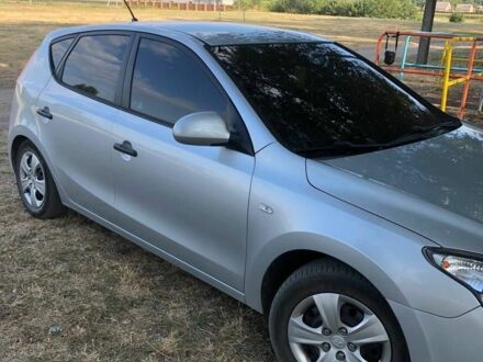 Хендай i30 2010 в Вольнянске на Automoto.ua Серый Хендай i30, объемом двигателя 0 л и пробегом 263 тыс. км за 6300 $, фото 1 на Automoto.ua