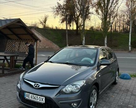 Серый Хендай i30, объемом двигателя 1.4 л и пробегом 222 тыс. км за 6000 $, фото 1 на Automoto.ua