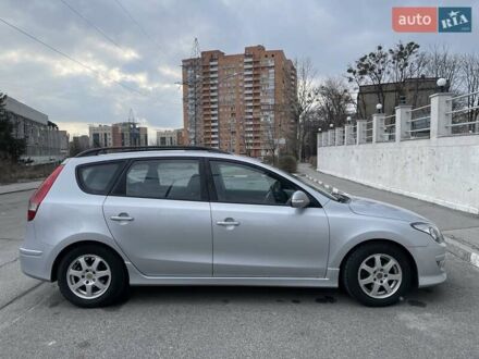 Хендай i30 2010 в Харькове на Automoto.ua Серый Хендай i30, объемом двигателя 1.6 л и пробегом 394 тыс. км за 6200 $, фото 1 на Automoto.ua