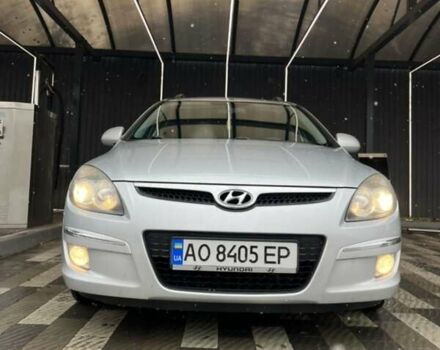 Серый Хендай i30, объемом двигателя 1.6 л и пробегом 255 тыс. км за 5500 $, фото 1 на Automoto.ua