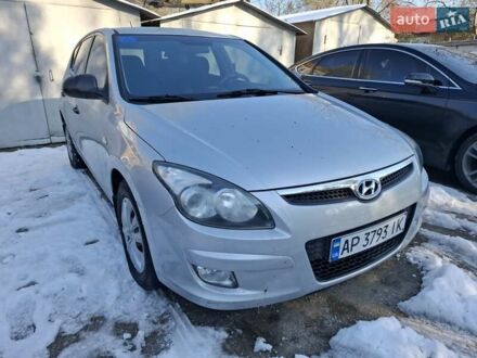 Хендай i30 2010 у Запоріжжя на Automoto.ua Сірий Хендай i30, об'ємом двигуна 1.4 л та пробігом 118 тис. км за 6800 $, фото 1 на Automoto.ua