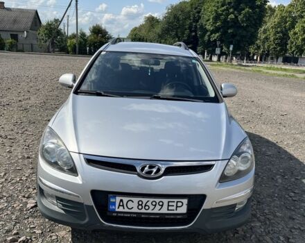 Серый Хендай i30, объемом двигателя 1.4 л и пробегом 220 тыс. км за 5100 $, фото 1 на Automoto.ua