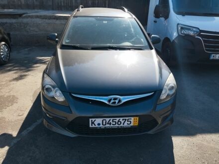 Серый Хендай i30, объемом двигателя 0 л и пробегом 275 тыс. км за 5800 $, фото 1 на Automoto.ua
