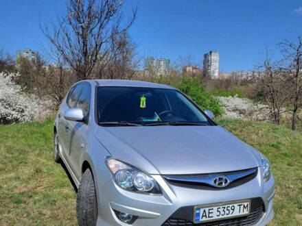 Сірий Хендай i30, об'ємом двигуна 1.6 л та пробігом 207 тис. км за 7700 $, фото 1 на Automoto.ua