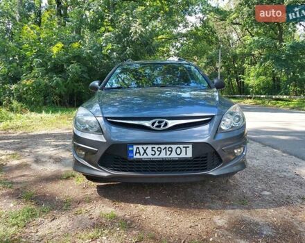 Серый Хендай i30, объемом двигателя 1.4 л и пробегом 268 тыс. км за 6300 $, фото 1 на Automoto.ua