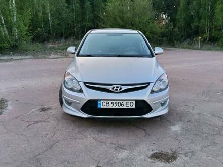 Хендай i30 2011 в Чернигове на Automoto.ua Серый Хендай i30, объемом двигателя 1.4 л и пробегом 166 тыс. км за 6500 $, фото 1 на Automoto.ua