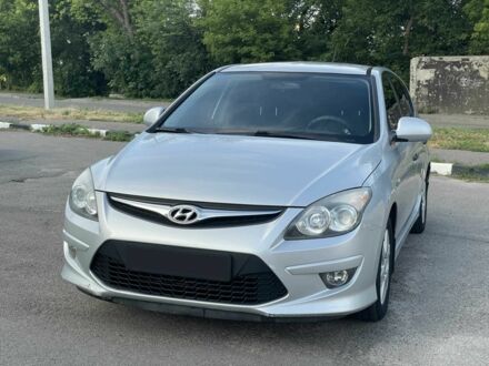 Хендай i30 2011 в Харькове на Automoto.ua Серый Хендай i30, объемом двигателя 1.4 л и пробегом 167 тыс. км за 5600 $, фото 1 на Automoto.ua