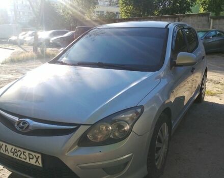 Серый Хендай i30, объемом двигателя 1.4 л и пробегом 397 тыс. км за 4250 $, фото 1 на Automoto.ua