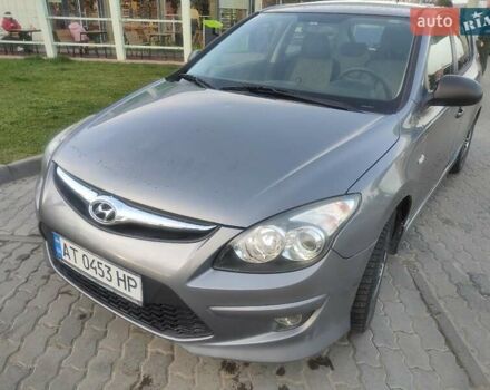Серый Хендай i30, объемом двигателя 1.4 л и пробегом 151 тыс. км за 6900 $, фото 1 на Automoto.ua