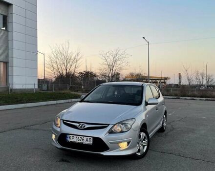 Серый Хендай i30, объемом двигателя 1.4 л и пробегом 178 тыс. км за 8000 $, фото 1 на Automoto.ua