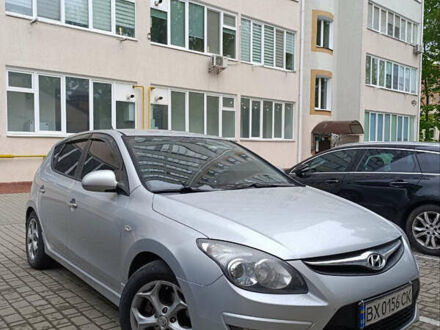 Хендай i30 2011 в Хмельницком на Automoto.ua Серый Хендай i30, объемом двигателя 1.4 л и пробегом 220 тыс. км за 5999 $, фото 1 на Automoto.ua
