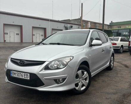Серый Хендай i30, объемом двигателя 1.4 л и пробегом 300 тыс. км за 6200 $, фото 1 на Automoto.ua