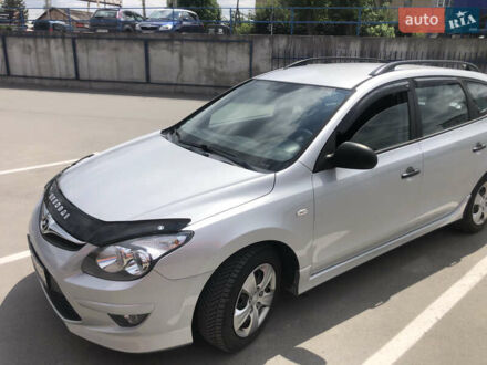 Хендай i30 2011 в Тернополе на Automoto.ua Серый Хендай i30, объемом двигателя 1.58 л и пробегом 285 тыс. км за 5500 $, фото 1 на Automoto.ua